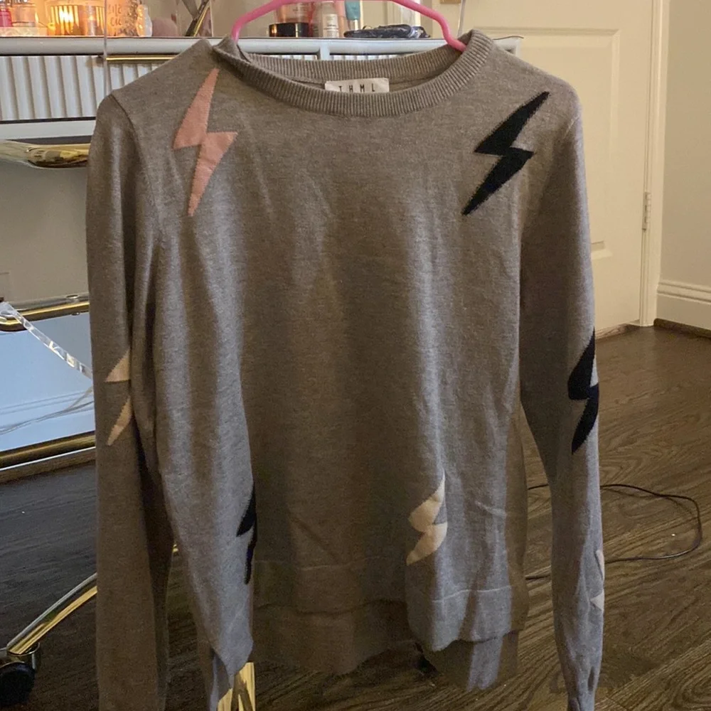 THML Sweaters - Picture 3 of 4
